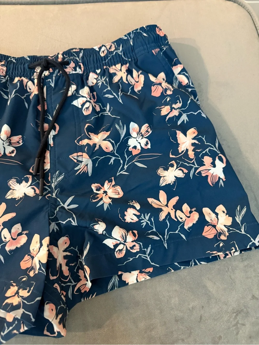 American Eagle Outfitters nwot size
